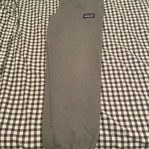 Patagonia sweatpants L